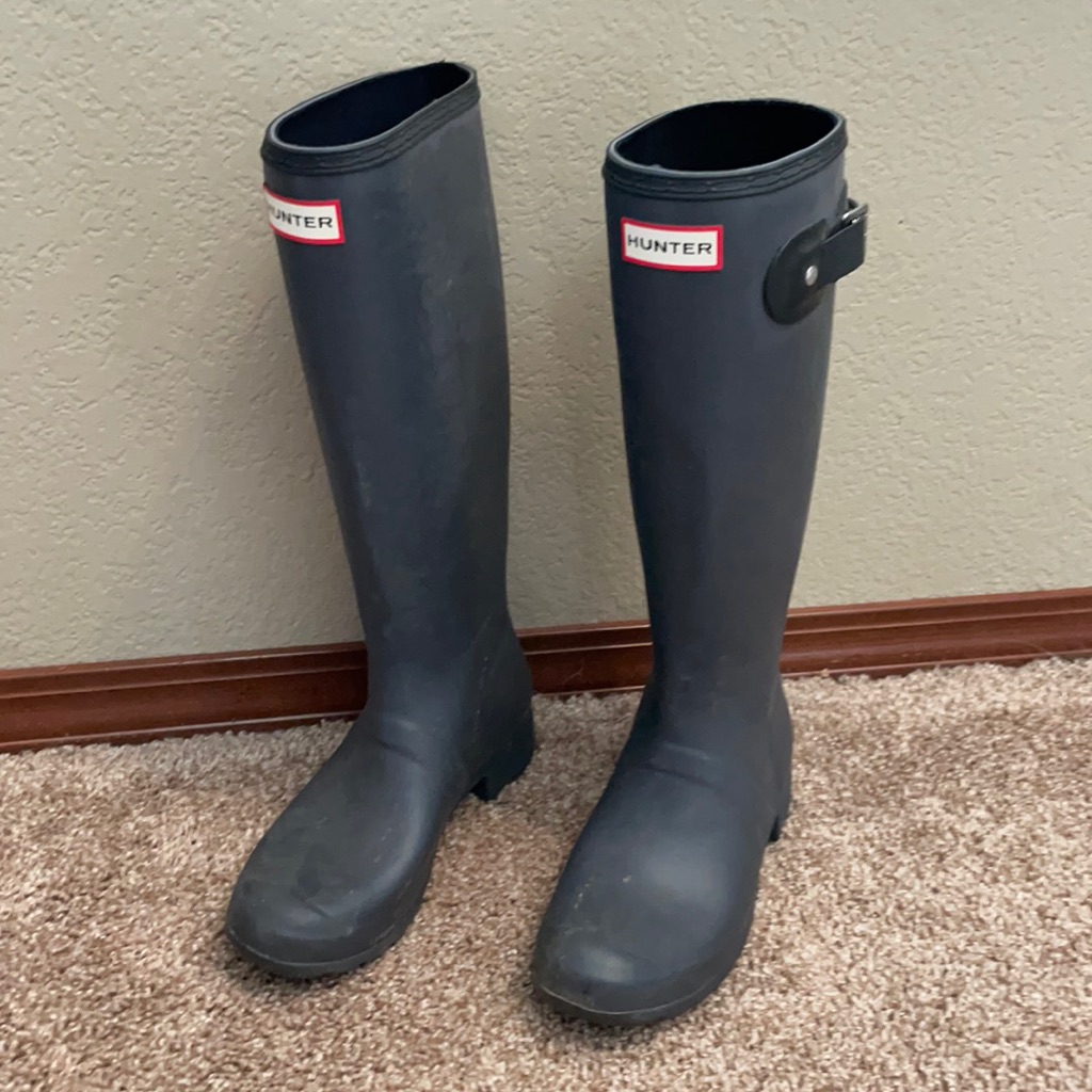 Hunter Brand Rain Boots 6